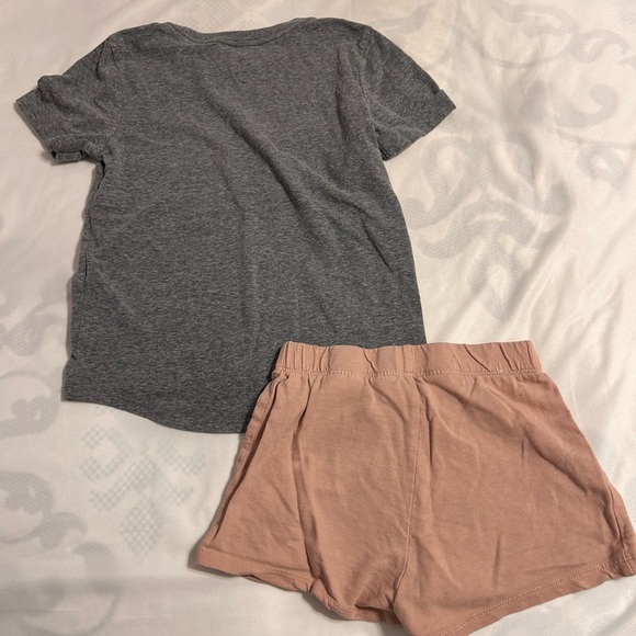 H&M Peach Shorts with Gray Accent - Picture 5 of 7